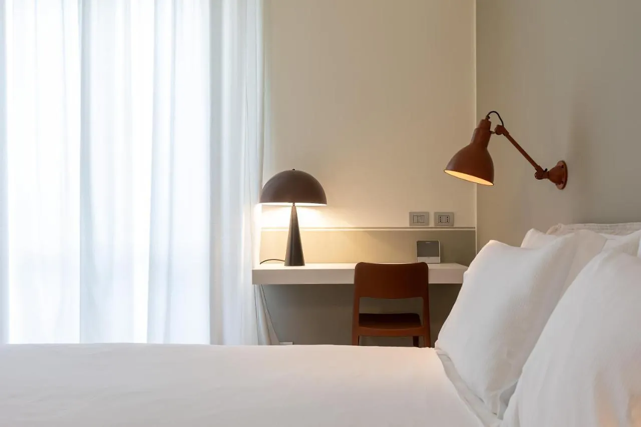 Beplace Apartments In De Angeli Milan