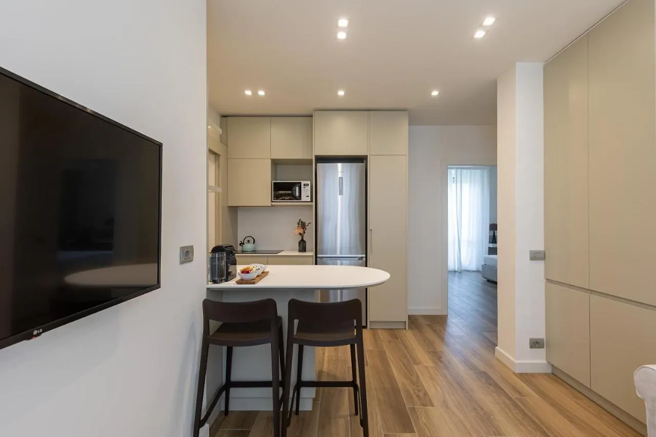 Beplace Apartments In De Angeli Milan
